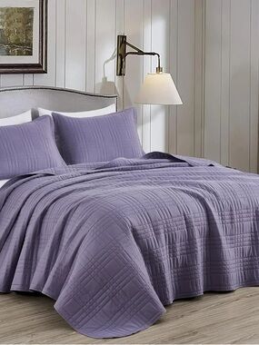 Lavender Quilted king 3 piece Bedspread Set